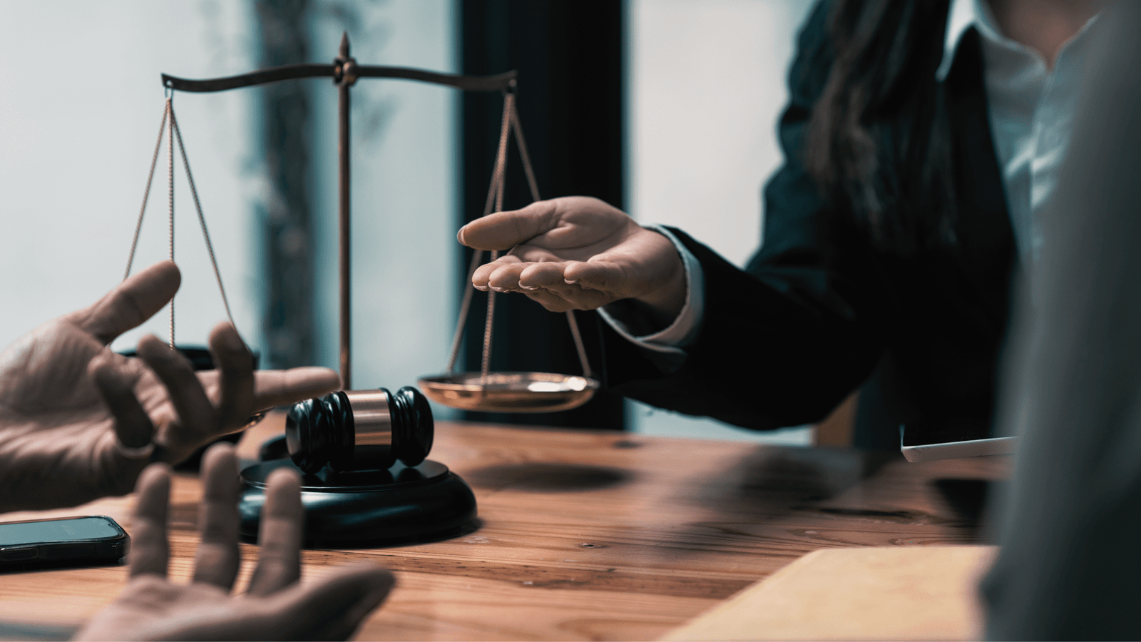 Asesoría Legal Inmobiliaria — Lorenna Real Estate