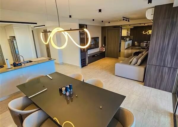 ALQUILER DE APARTAMENTO AMOBLADO EN PH EXPLORA, PANAMA PACIFICO